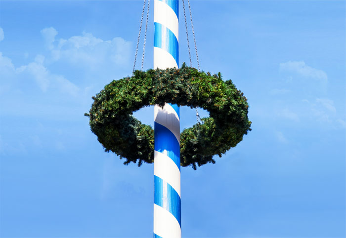 01 Maibaumkranz, ø 90 cm  inkl. angeschweißte Haken